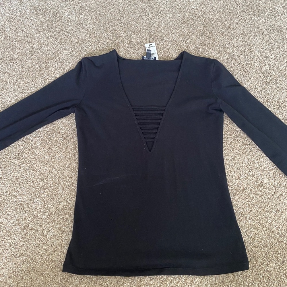 Low cut 3 quarter length sleeve shirt